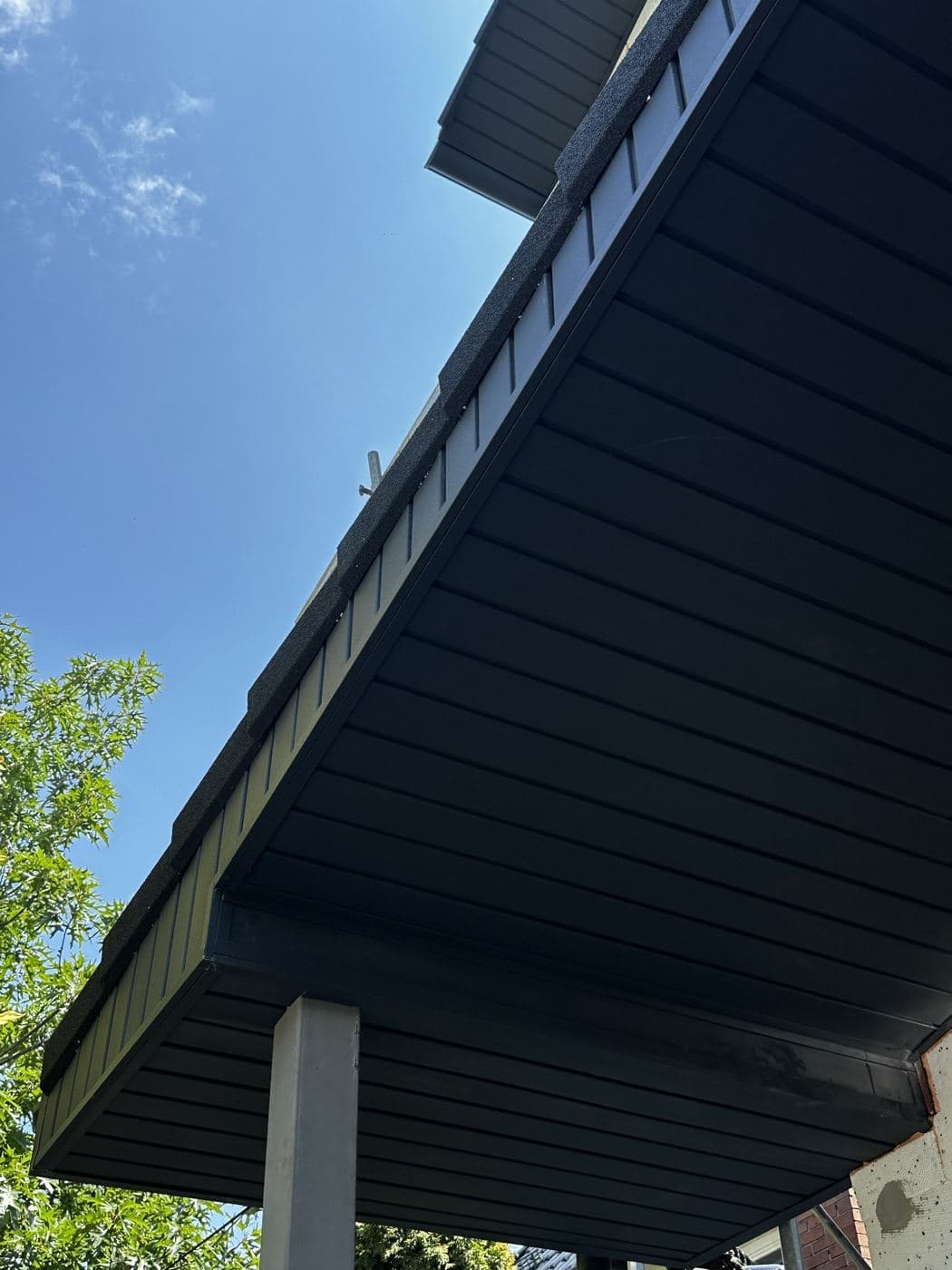 Soffit metalic Imperlux montat — lucrare reală 3